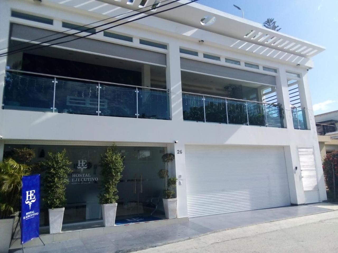 Hostal El Ejecutivo San Juan de la Maguana Exterior photo